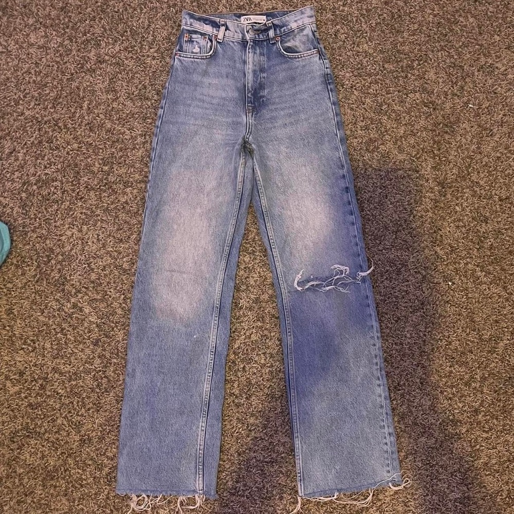 Zara wide legged jeans